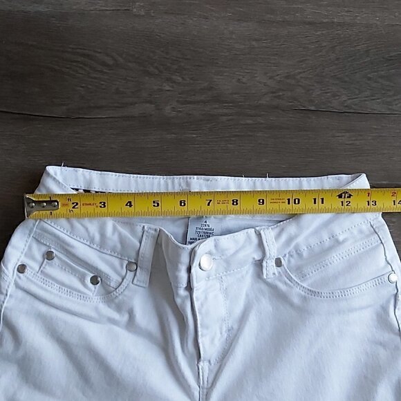 NWOT Suko Jeans Women's Mid Rise White Stretch Denim Skinny Leg Capris - Size 4 - Picture 3 of 7